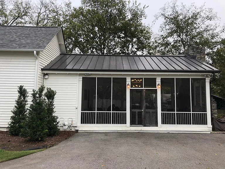 306 Stewart St — Photo 24