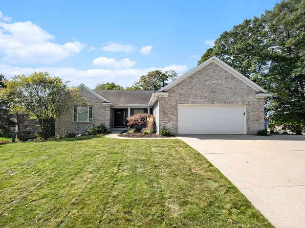 701 Kommer Ct NW, Grand Rapids, MI 49504