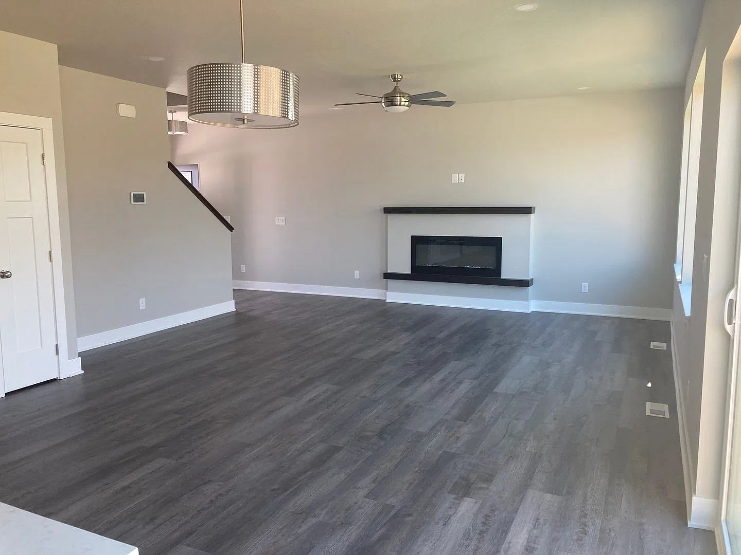 3 Bedroom, 2.5 Bathroom, New Construction Urbandale Home — Photo 3