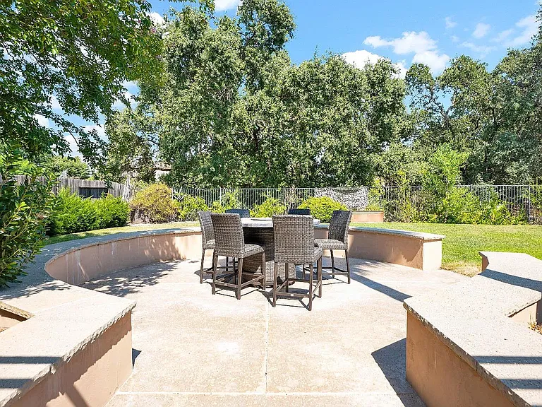 109 Palomares Ct — Photo 67