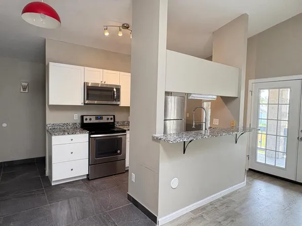 86 W 8th Ave APT A, Columbus, OH 43201