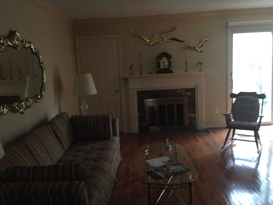 2nd image of 28 Tunxis Vlg
