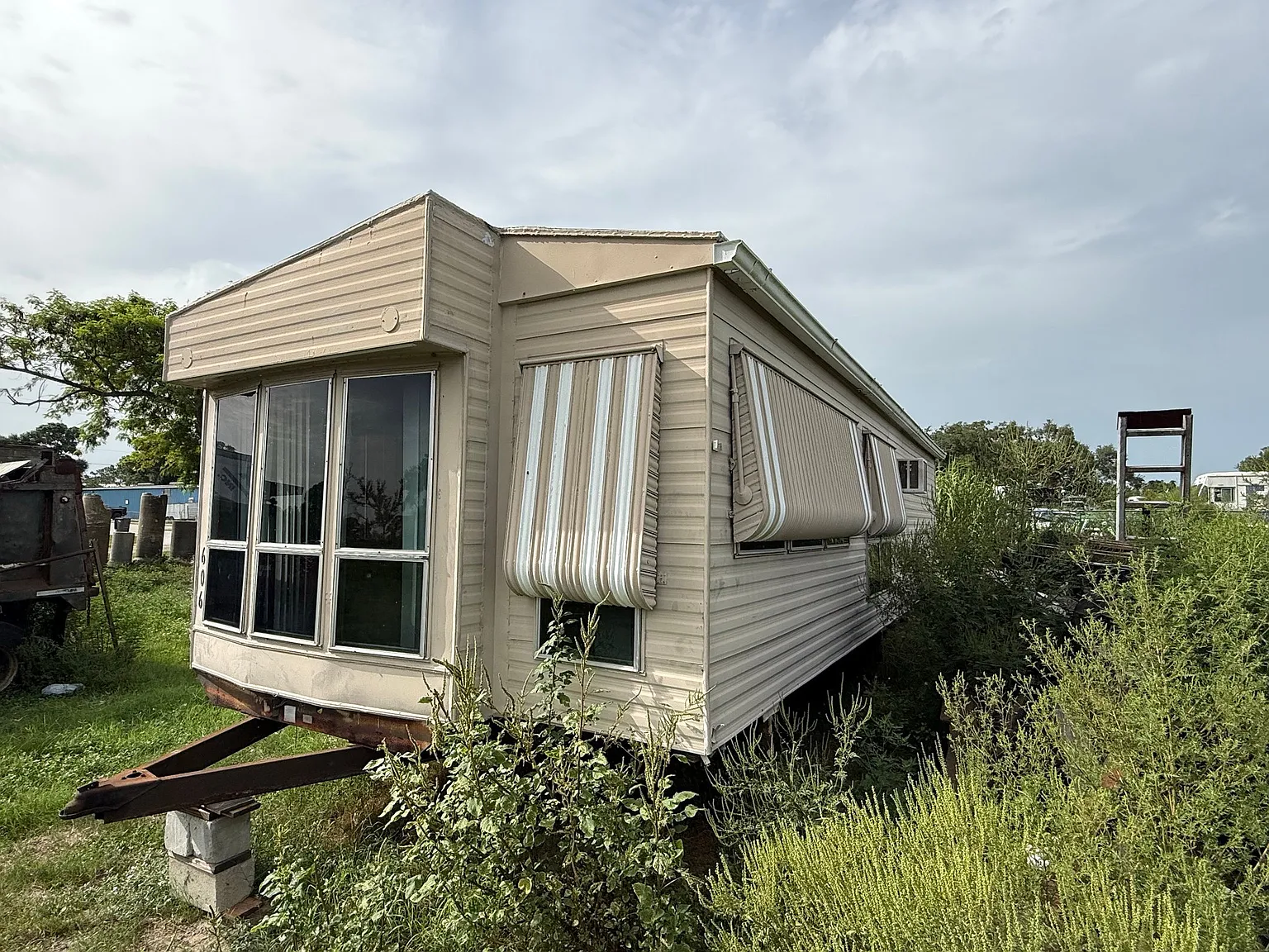 Coming Soon - Beautiful Mobile Home For Sale — Photo 2