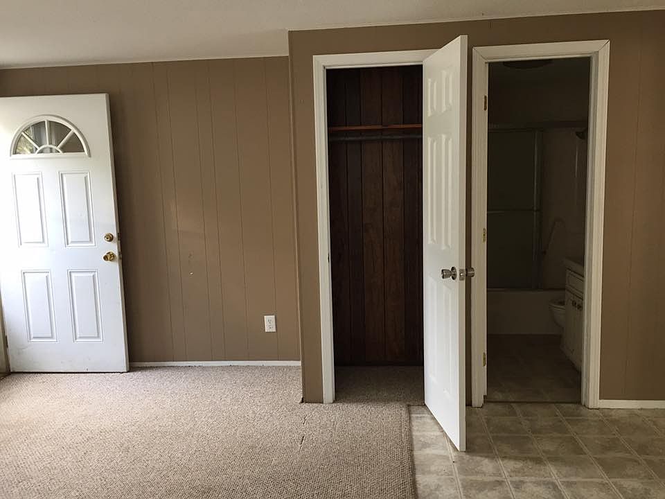 1st image of 203 W Jackson St APT 8