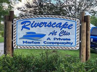 26414 Ponchatoula Dr, Springfield, LA 70462