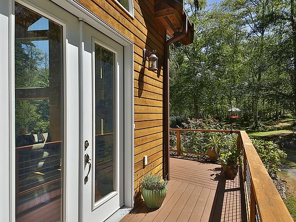 2nd image of 5958 Serendipity Ln