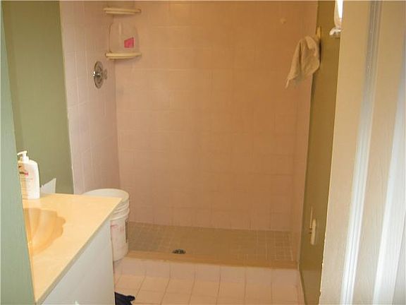 5th image of 11411 NW 32nd Mnr