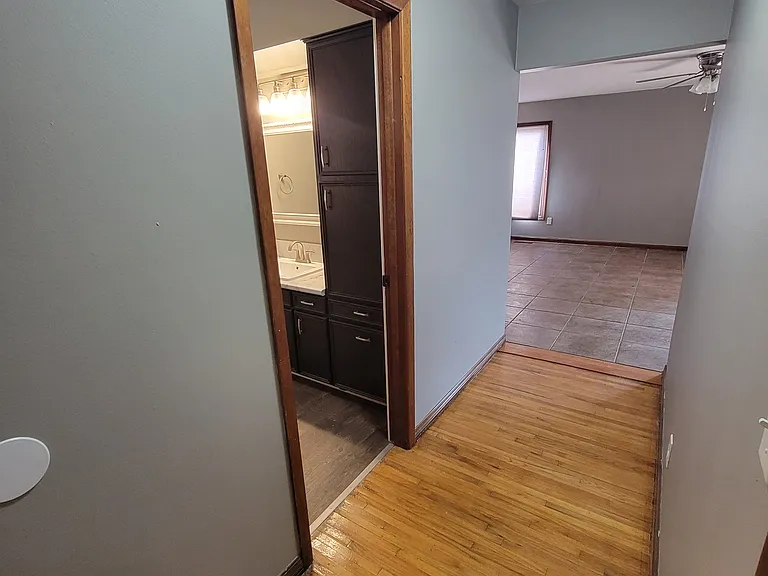 453 N Slade Ave — Photo 15