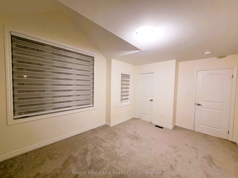 4 Bruce Welch Ave — Photo 23