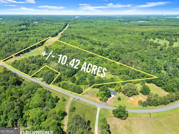 885 W E King Rd, Commerce, GA 30530