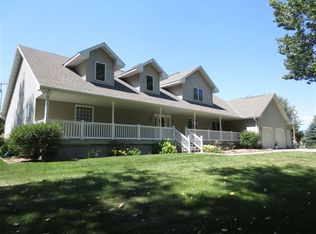 17 Jansen Cir, Saint Paul, NE 68873