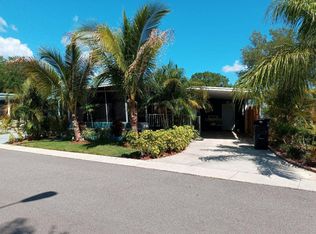 93072 6th St N, Pinellas Park, FL 33782