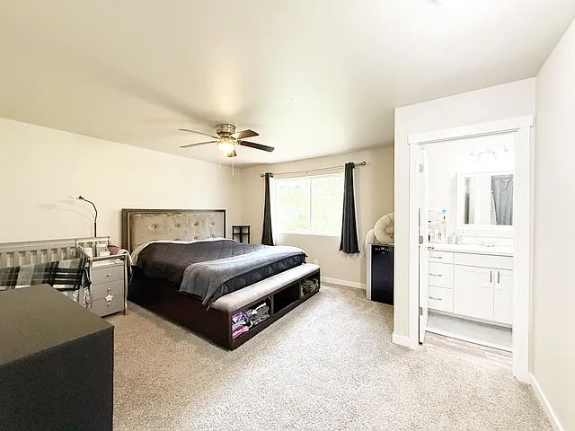 1261 NE Larson Blvd — Photo 17