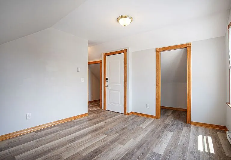 104-106 Madison St #3 — Photo 3