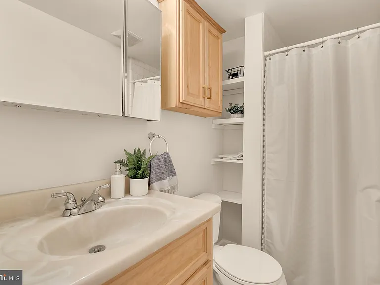 821 Elder St NW — Photo 24