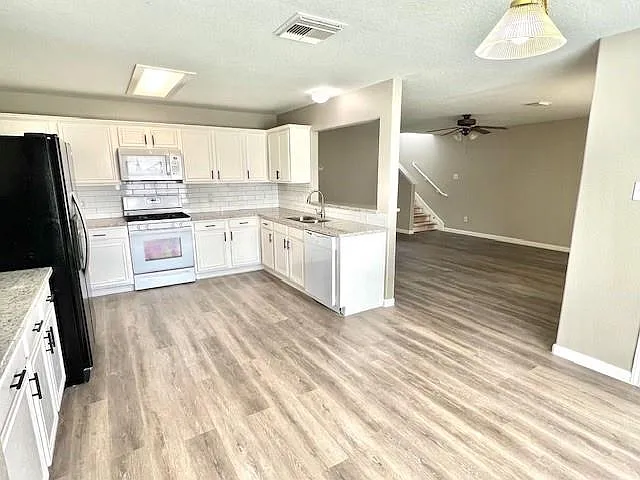 3311 Painted Meadow Cir — Photo 6