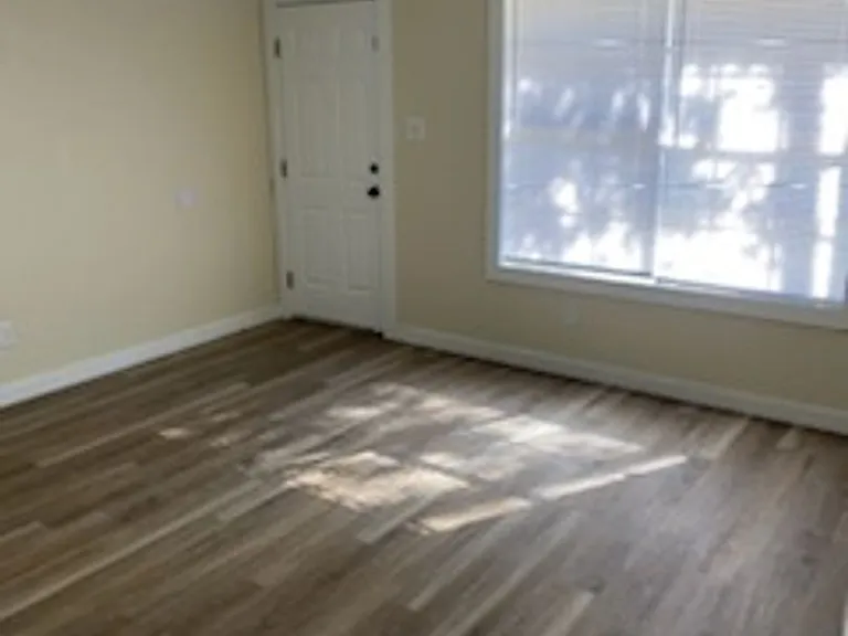 1108 Fort St — Photo 15