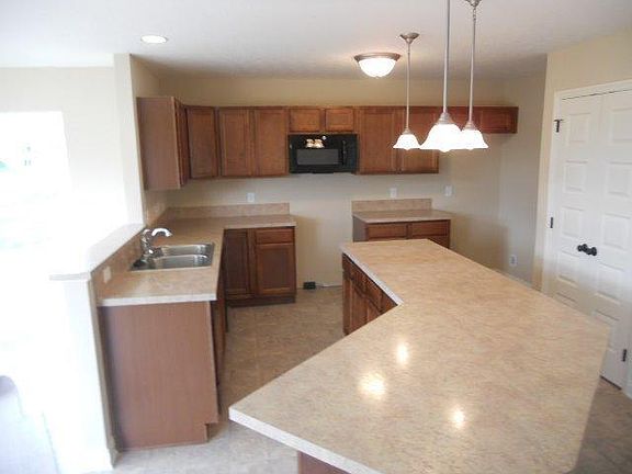 4th image of 7265 Redridge Dr