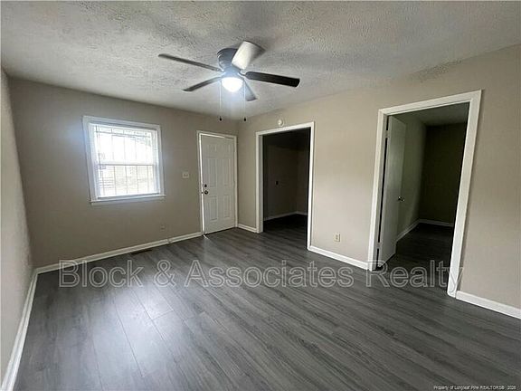 4th image of 4959 Galveston Dr APT A