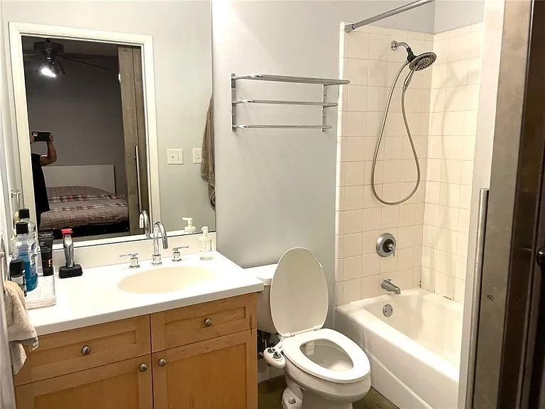 845 Spring St NW #213 — Photo 8