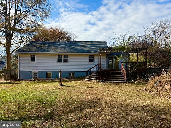 2nd image of 4619 Village Dr