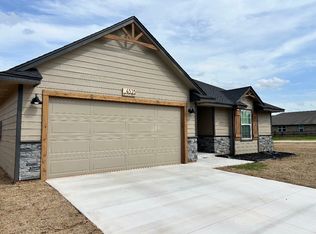 4525 E Lincoln St, Harrah, OK 73045