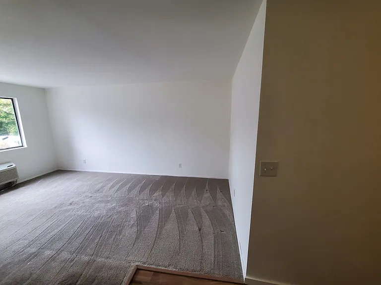 310 S 174th Pl #310L — Photo 4