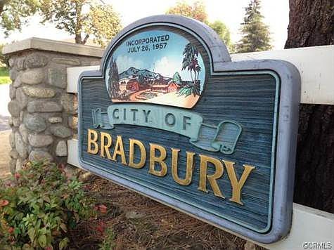 1st image of 708 Braewood Dr