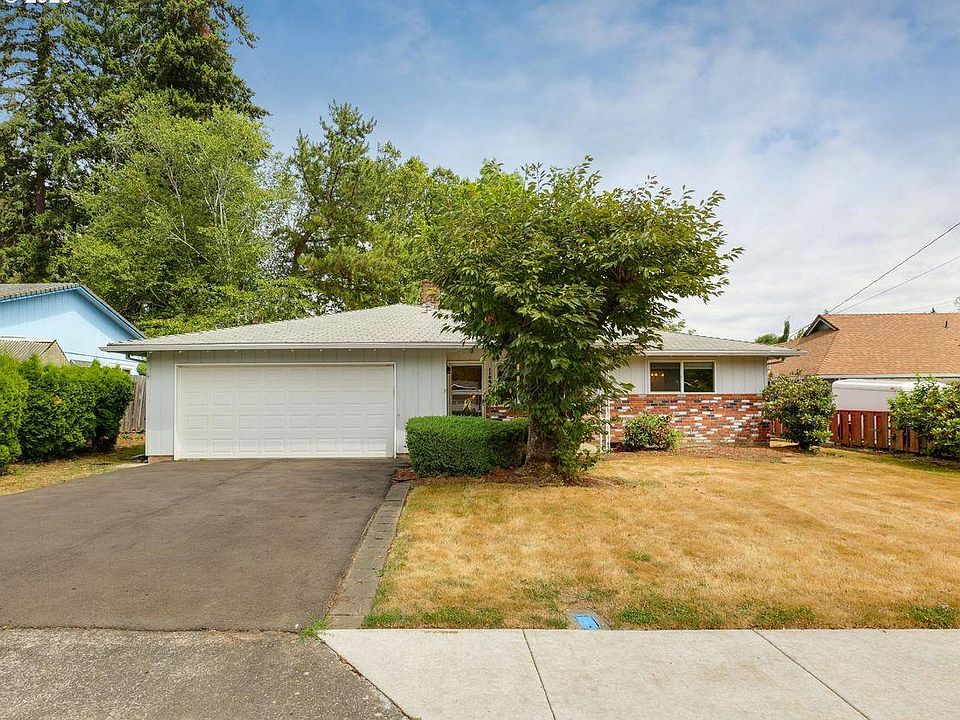 1st image of 11004 SE Wood Ave
