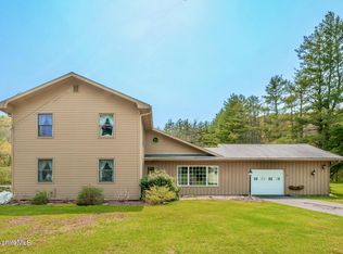 10 Ramsey Ave, Great Barrington, MA 01230