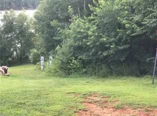 130 Eagle Dr, New London, NC 28127