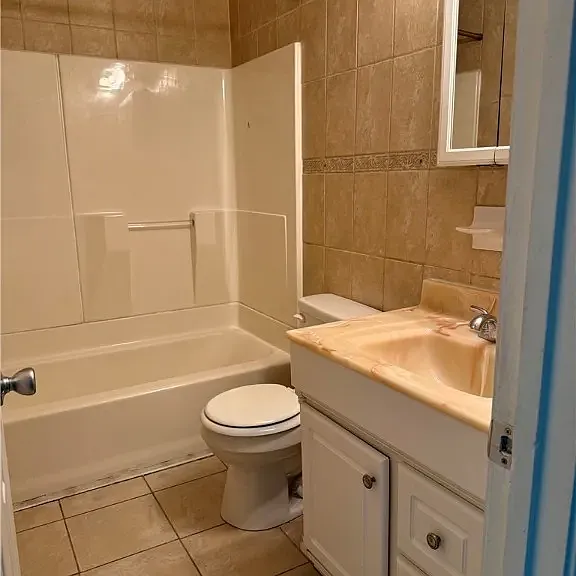 233 Knightsmanor Ct — Photo 11
