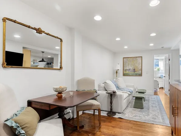 302 K St #B, Boston, MA 02127