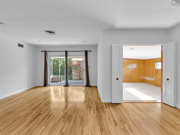 3rd image of 7716 Teesdale Ave