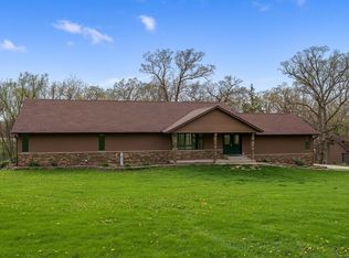 10446 N Davis Rd, Davis, IL 61019