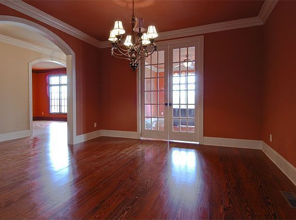 4th image of 3108 Natoma Cir