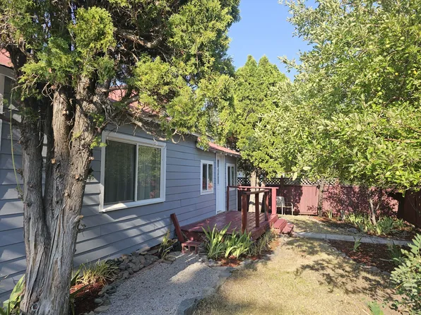 422 2nd Ave S, Hot Springs, MT 59845