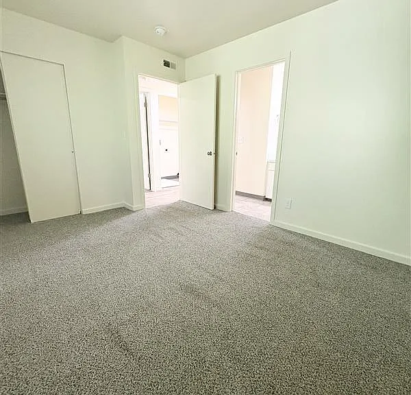 Country Crossing Apartments — Photo 23