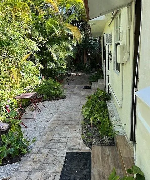 410 NW 31st St #2 — Photo 8
