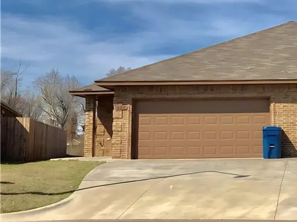 699 NE 20th Ter, Newcastle, OK 73065