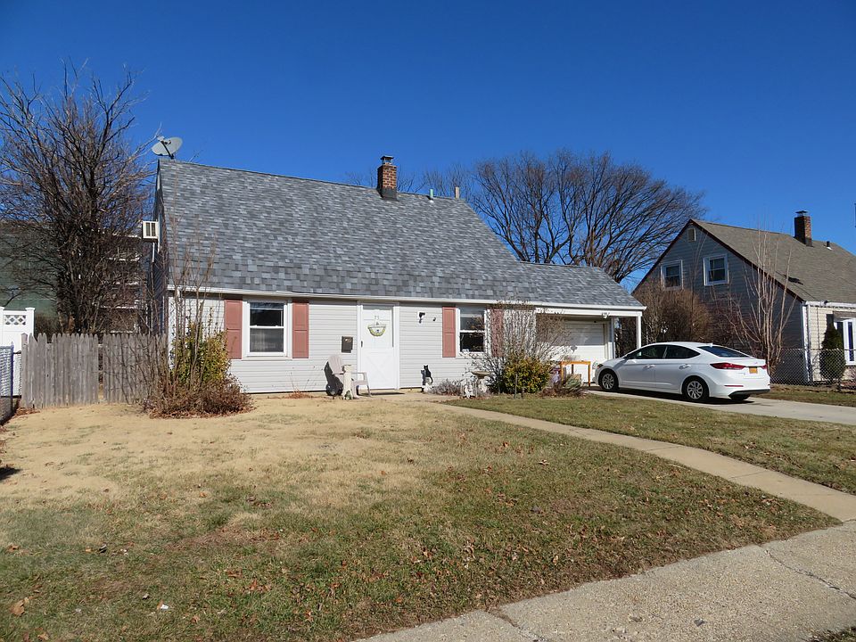 1st image of 75 Balsam Ln