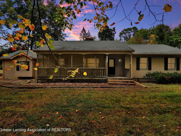 6390 Pleasant River Dr, Dimondale, MI 48821