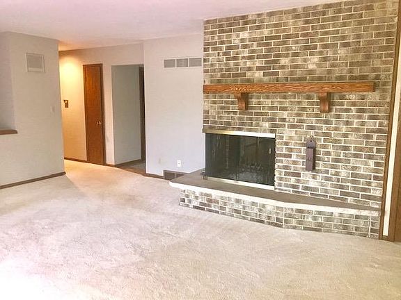 4th image of 247 High Forest Dr