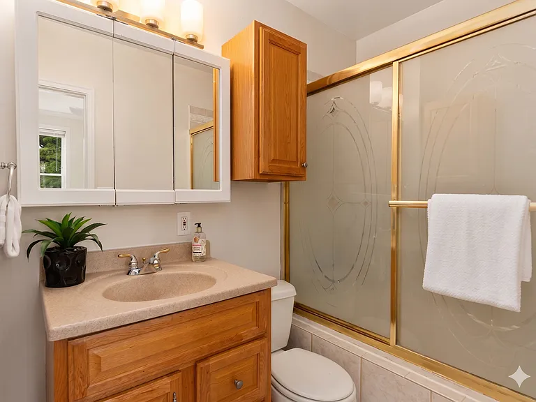 2120 N Capitol St NW — Photo 9