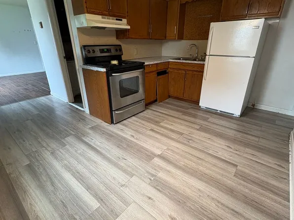 Hoff - 42 - West Oak, 515 W Oak St #A, Sparta, WI 54656