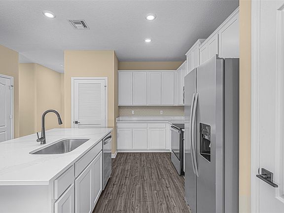 3rd image of 5311 Gladness Court