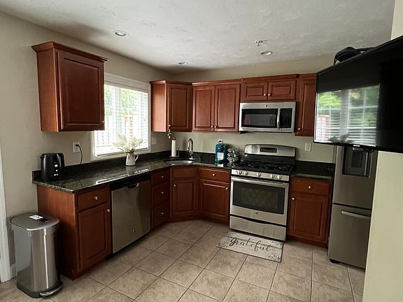 5th image of 700 Justin Dr Unit 5