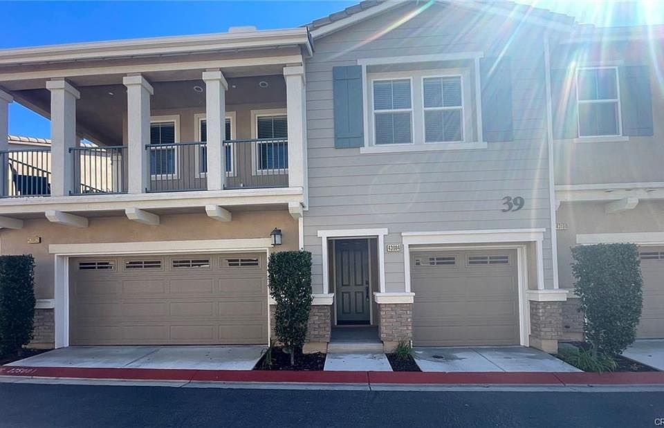 1st image of 43084 Avenida Cielo