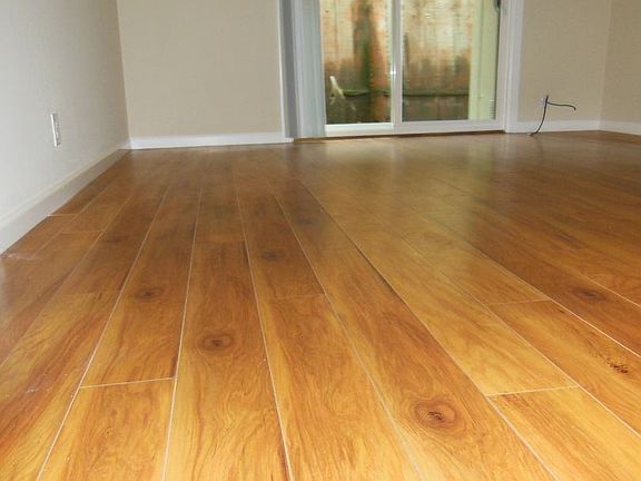 2nd image of 485 Redwood Ave APT 1