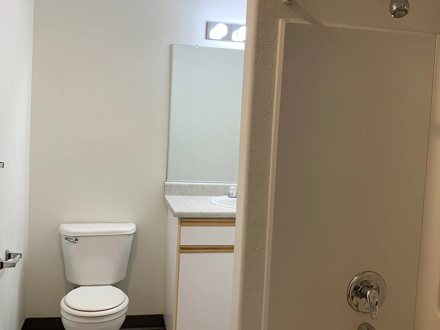 The Burnside Station Apts. — Photo 3